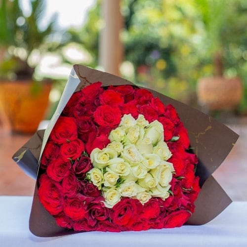 Order Scarlet Snow Roses - Same-Day Flower Delivery Nairobi