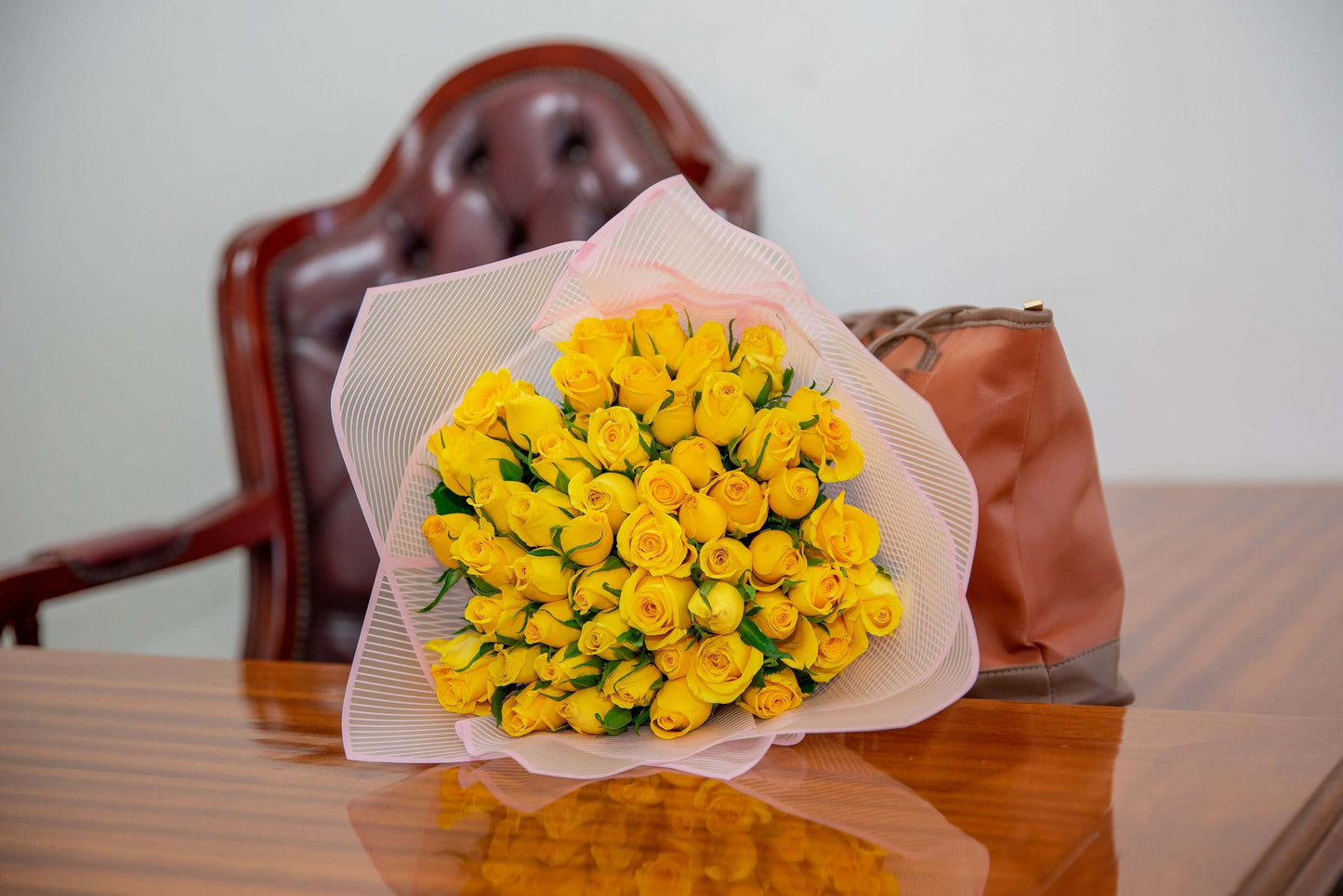 Buy Golden Woman Bouquet in Nairobi | Fresh Flowers Delivered Same-day