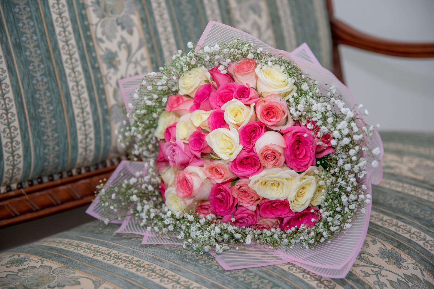 Buy Rose Cloud Flowers in Nairobi | Fresh Same-Day Delivery
