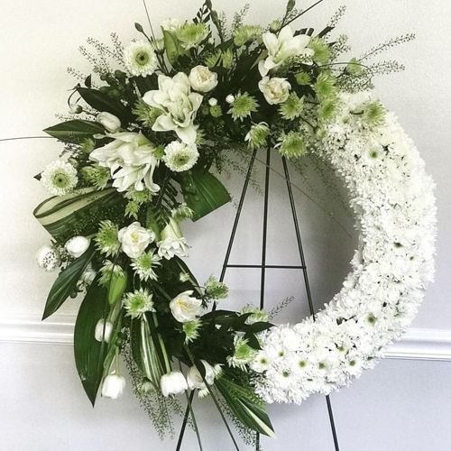 Special wreath for tropical flowers