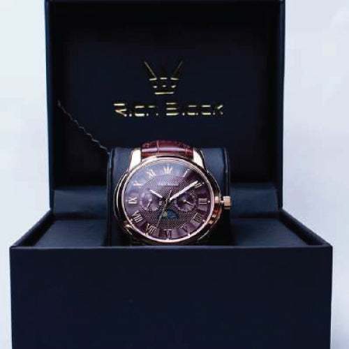 Stylish Elegant Watch in a box