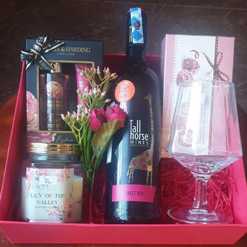 Valentine hamper